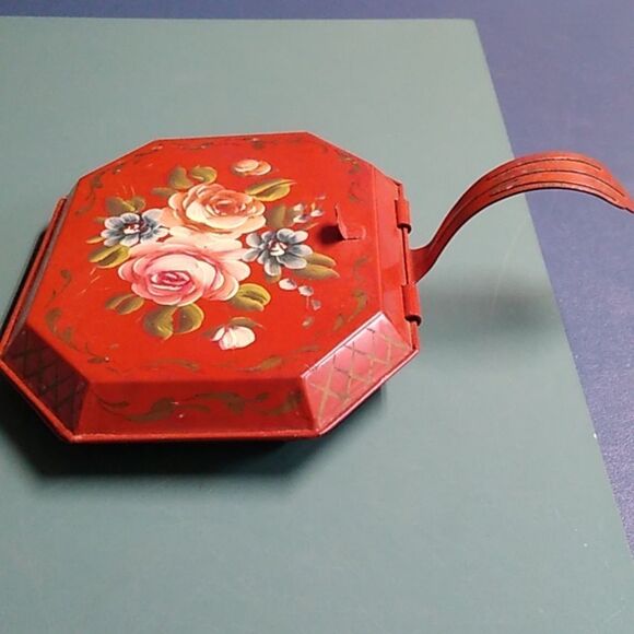 Red Toleware Silent Butler Crumb Tray Ash Receiver Floral Cottagecore - Picture 2 of 8